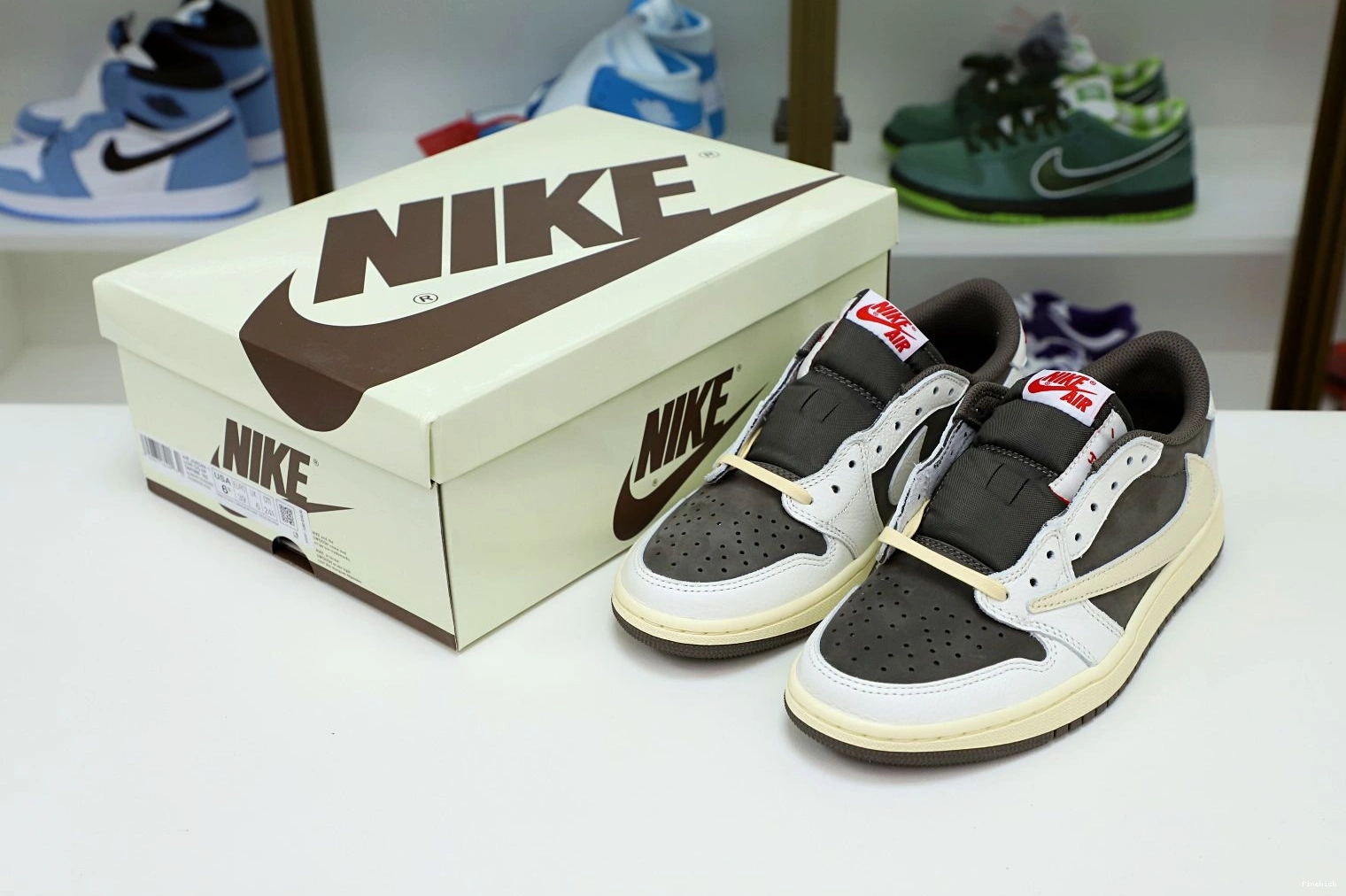 TRAVIS MOCHA OG REVERSE JORDAN SCOTT LOW AIR 1 X 0921